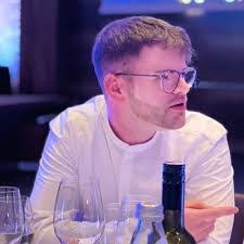 Jessie Chase's Instagram, Twitter & Facebook