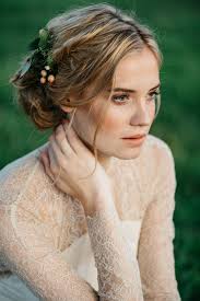 Prodotti per occhi, viso, labbra, mani, accessori. Braut Make Up Brautfrisur By Www Feengleich Makeup Com Foto Marie Bleyer Elfenkleid Boho Bride Bridal Hairstyle Brautfrisur Make Up Braut Braut Make Up