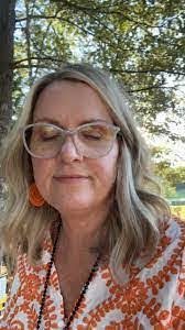 Joanna Isbell's Instagram, Twitter & Facebook