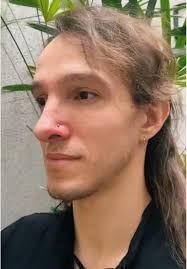 Perfuração de aba nasal com esfera em titânio Valeu Shib, pela confia...