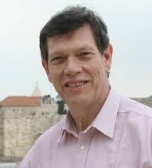 Earl Kaplan's Instagram, Twitter & Facebook