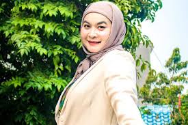 Ingat Ulfa Dwiyanthi? Dulu Langganan Host Acara Puasa Ramadhan, Begini  Kabarnya Sekarang
