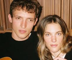 Mort d'un choc thermique, pour avoir plongé dans une piscine trop froide