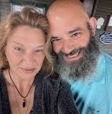 Recommendations for someone local to make a wedding cake... Go!