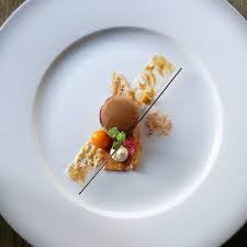 Macaron Meringue Chocolat Food Plating Food Plated Desserts
