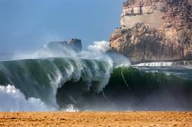 With carolina loureiro, josé mata, afonso pimentel, rogério samora. The 2019 2020 Nazare Winter Season Is Officially Open