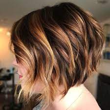 50 Gorgeous Wavy Bob Hairstyles With An Extra Touch Of Femininity Wavy Bob Hairstyles Choppy Bob Hairstyles Bob Hairstyles
