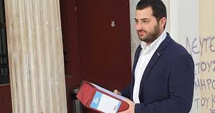 «παλεύουμε για όγδοη ημέρα με τις φλόγες. O Fanhs Spanos Kate8ese To Pshfodeltio Toy Eviaportal Gr