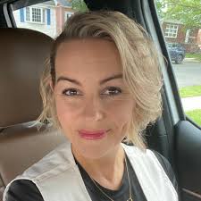 Since 2008, Donna Gossett has been one of our invaluable School Crossing  Guards. She is assigned to Waterbridge Elementary School and Freedom Middle  School. In December, she encountered one of her Middle