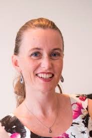 Kelly Bertram's Instagram, Twitter & Facebook