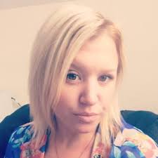 Samantha Crank's Instagram, Twitter & Facebook