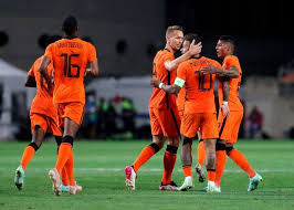 In 1865 werd de eerste wedstrijd georganiseerd en tien jaar later werd de eerste echte club opgericht. Britse Media Steken De Draak Met Pover Oranje Bang Om Corona Op Te Lopen Euro 2020 Ad Nl