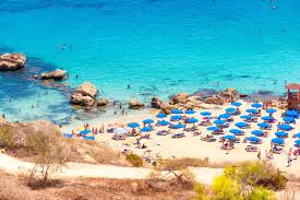 Zypern ist mit einer gesamtfläche von etwa 9.250 quadratkilometern nach sizilien und sardinien die drittgrößte insel im mittelmeer. Urlaub Auf Zypern Tipps Und Empfehlungen