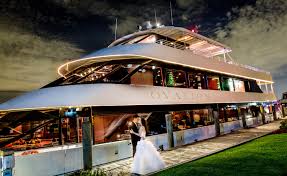 Beautiful And Unique Wedding Venue In Detroit Michigan Book Your Yacht Wedding A Detroit Wedding Venue Michigan Wedding Venues Wedding Venues Michigan Detroit