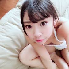 咲坂花恋さんのインスタグラム写真 - (咲坂花恋Instagram)「みんなおはよ♡ 咲坂花恋 AV女優 エロ おっぱいポロリ おっぱい  セクシー セクシー女優 ぐーたら のびのび」1月26日 9時49分 - renren_pandalove