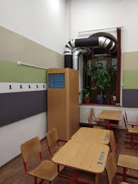 Colegiul național mihai viteazul este una dintre unitățile de învățământ prestigioase din municipiul bucurești. Aerisire Fara Pierderi De Caldura La Colegiul National Mihai Viteazul Din Capitala