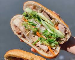 Influenced by the french, the vietnamese baguette sandwich plays with savory flavors, proteins, and fresh veggies. Top 20 Banh Mi Viá»‡t Nam Chuáº©n Vá»‹ Ä'áº·c Sáº£n Ná»'i Tiáº¿ng Tá»« Báº¯c Chi Nam Pháº§n 2