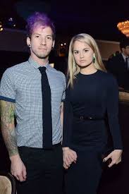 Debby Ryan Jebby And Josh Dun They Were Relationship Goals As Frick Debby Ryan One Pilots Twenty One Pilots