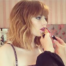 Can Adli Kullanicinin Emma Stone Panosundaki Pin Sac Sac Kesimleri Lob