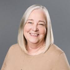 Deborah Sandlin's Instagram, Twitter & Facebook