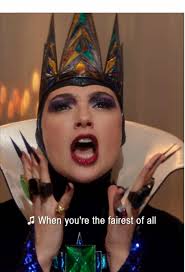 Gal Gadot nailed this role!!! Go QUEEN!!! 🙌🔥👑🔥🖤🔥💜🔥 @Gal Gadot 🎥:  Disney Studios #GalGadot #AllisFair #EvilQueen #SnowWhite #DisneyVillain  #Disney #WonderWoman #GalGadotFan #GalGadotEdit #EvilQueenFan ...