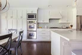 Find more inspiration & kitchen remodeling resources on our other boards at king's kitchen. Arctic White Shaker Kitchen Cabinets Contemporary Kitchen Chicago By Wheatland Custom Cabinetry Woodwork Houzz Uk