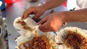 Popiah or loosely translated as fresh spring rolls with jicama are popular street food in southeast the main filling in popiah always includes jicama or known as yam bean or bangkuang in a hokkian dialect. Chinese Springrolls Popiah Youtube