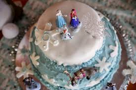 And you are going to love this one. Diy Frozen Birthday Cake