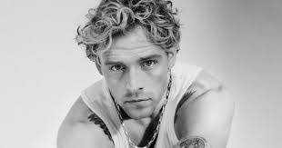 Christopher Felt's Instagram, Twitter & Facebook