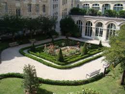 Fondé en 1563, il est situé au cœur du quartier latin. Integrer Llg En Prepa Peep Louis Le Grand