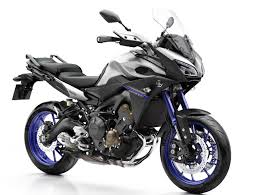 Es la versión más exclusiva lanzada en 2018 y que desde 2019 no presenta cambios. Yamaha Mt 09 Tracer Price Off 79 Www Daralnahda Com