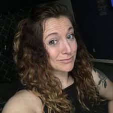 Rose Voss Clifford (@RoseVClifford)