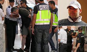 Joined on may 25, 2020. Irish Crime Godfather Christy Kinahan Charged With Passport Fraud In Spain As Cops Drop Son Probe Daily Mail Online