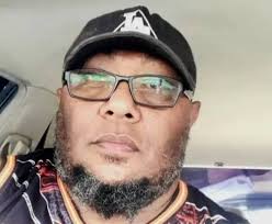 hi everyone my name is Chantel and I would love to make friends diverse all  around the world