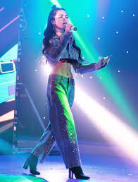 Nữ ca sĩ sinh năm 1995 vướng tin đồn sinh con vào tháng 11/2019. Hoa Minzy Chia Sáº» Bi Quyáº¿t Khong Táº­p Gym Váº«n Giáº£m 10kg Va 17cm Vong Eo Vietnamnet