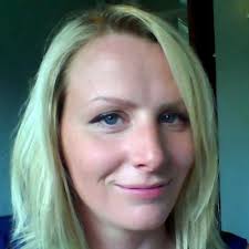 Rebecca Fairfield's Instagram, Twitter & Facebook