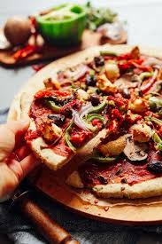 Easy Vegan Gluten Free Pizza Crust Recette Recette Plat Principal Et Gourmandise