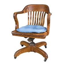 Leather And Wood Captain S Chair For Sale At Auction On Wed 06 22 2011 07 00 N A Doyle Auction House