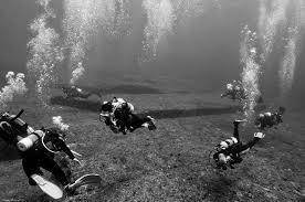 Abundant and unusual sea life—green sea turtles, the easter island spiny lobster, the titeve kapovai balloon fish—plus underwater caves and coral reefs make diving a must. Underwater Statues In The World Top 10 Sculptures