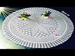 Toalha Para Mesa Redonda Em Croche Youtube A peca em croche com pontos altos na forma redonda fica linda, mas a tal da marca das tres correntinhas no inicio da carreira da a impressao de que tem um defeito no trabalho. toalha para mesa redonda em croche