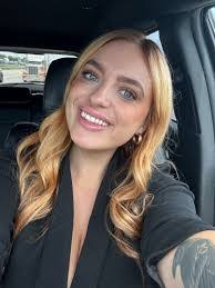 Dominique Britto's Instagram, Twitter & Facebook