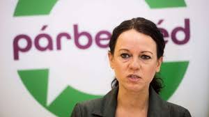 Szabó tímea hivatalos facebook oldala / járdány bence). A Parbeszed Duplajara Emelne A Csaladi Potlekot Varosi Kurir