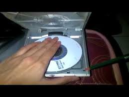 Jika kerusakan pada dinamo, tentu harus diganti, bisa cari dendengan rongsokan dvd player yang sama atau bisa beli di toko kalau ada hehe Cara Mempermudah Optik Membaca Cd Dvd Ps2 Slim