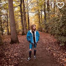 Hallo Herbst Vielen Dank An Fake Happy Mood Fur Das Tolle Foto Aus Dem Park Les Bois Francs Herbst In 2020 Instagram Style Hipster
