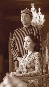 Rias pengantin & persewaan busana adat jawa anindra. Foto Inspirasi Foto Prewedding Bertema Jawa Kuno Ala Vicky Shu