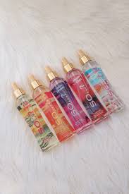 Pin By Monique Swart On Beauty Perfume And Scents Body Mist Mists Holiday Beauty Essentials
