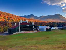 With An Astonishing View Of White Mountain National Forest You Will Surely Fall In Love With O White Mountain National Forest Loon Mountain Mountainous Terrain