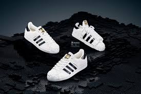 A superstar is someone who has great popular appeal and is widely known, prominent, or successful in their field. Szgdk15523dqam
