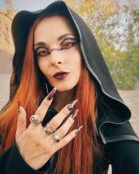 Some magical shots from our recent show with @derdian.official by  @tash_goro 📸🤩