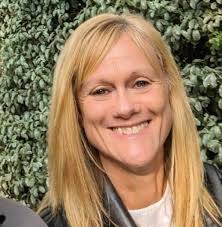 This National Receptionists Day we celebrate our wonderful Lynne Hanlon,  who keeps our reception running smoothly and greets everyone with a warm  smile. Thank you for all you do, Lynne! #nationalreceptionistsday